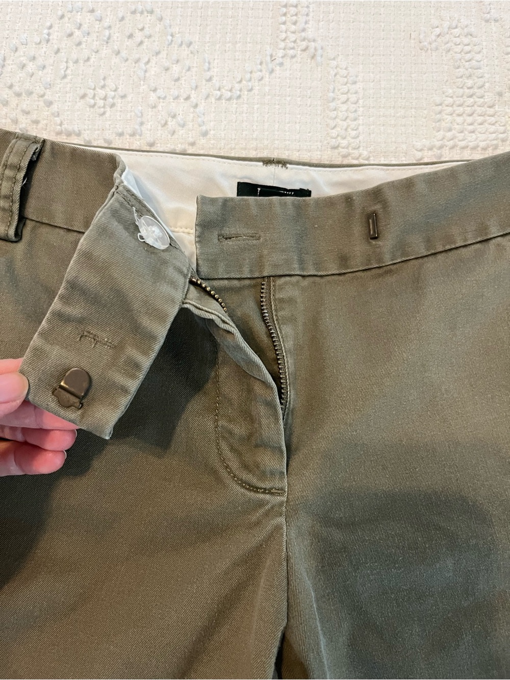 J. Crew City Fit Bermuda Shorts, Size 8, Olive Khaki - Picture 9 of 9
